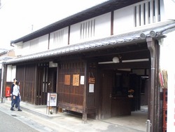 格子の家